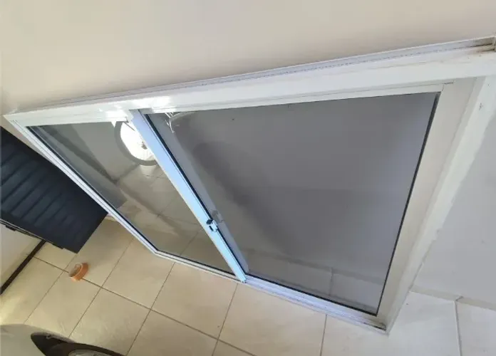 Janela aluminio 2 folhas 120x120
