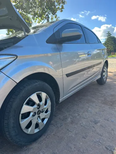 Chevrolet Onix Hatch LT 1.0 8V Flex Power Mec. 4P 2015