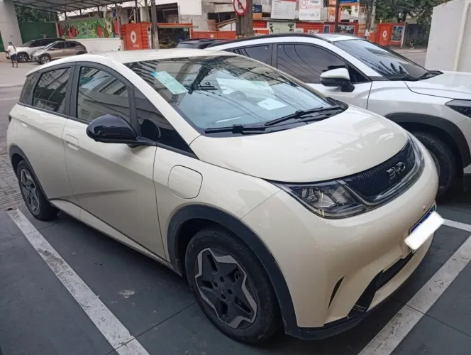 BYD Dolphin EV (Elétrico) 2026