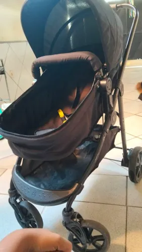 Desapego da Maya carinho e bebê conforto
