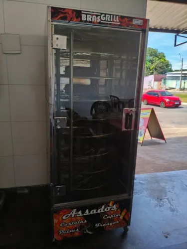 Máquina de Assar Frango Profissional Brasgrill - 64 Frangos (140kg)