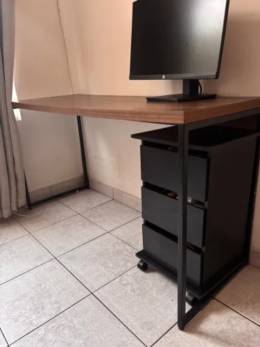 Mesa de escritório 