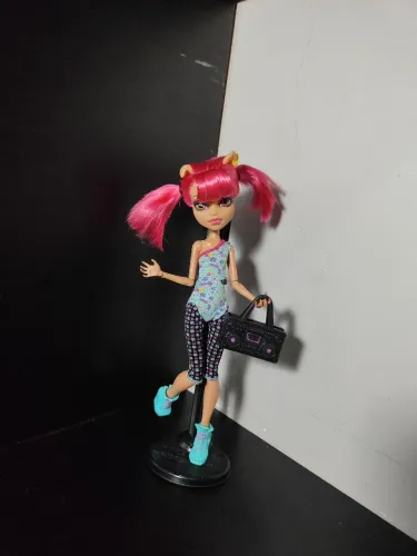 INDISPONÍVEL Boneca Monster High Howleen Wolf Dance Class G1