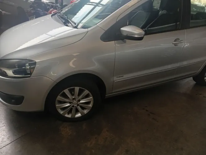 Volkswagen Fox 1.6 MI Total Flex 8V 5P 2014