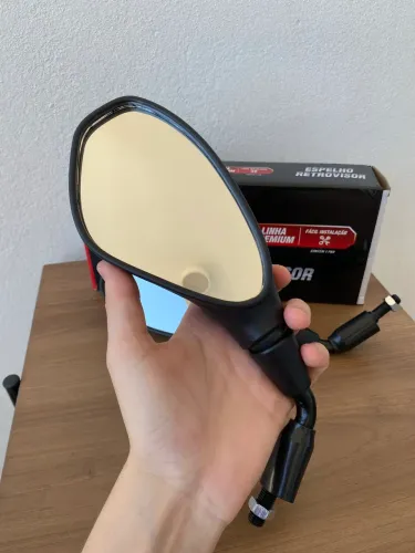 Retrovisor da F800 na caixa e Novo !!