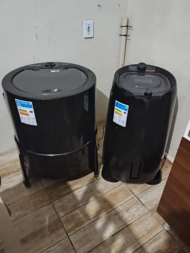Máquina e centrífuga ambos estão novas 