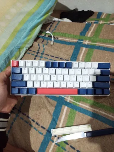 Vendo teclado zero, ate 150 leva
