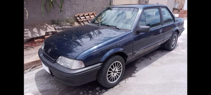 Chevrolet Monza GLS/ Hi-tech 2.0 EFI 2P E 4P 1993