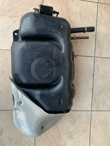 TANQUE COMBUSTÍVEL TOYOTA ETIOS
