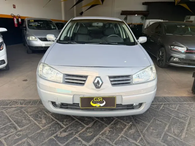 Renault Megane Sedan Dynamique Hi-flex 1.6 16V 2010