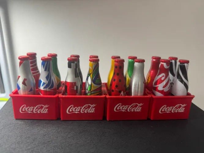 16 minis garrafinhas coca-colas - copa do mundo 2014 com 4 minis engradados