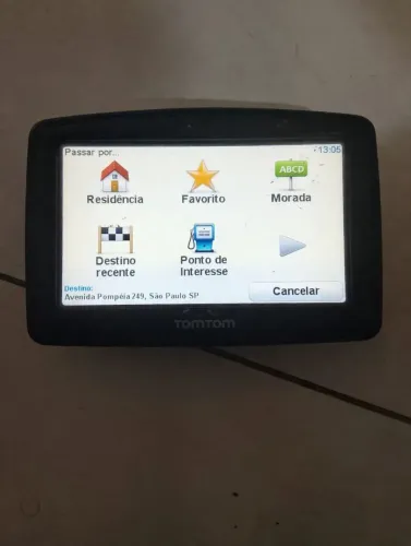 GPS TomTom XL Completo (Suporte de Ventosa + Carregador Veicular)