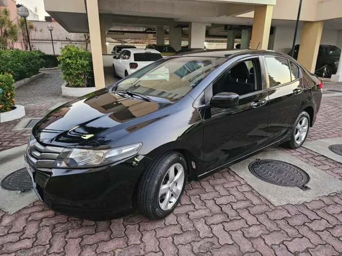 Honda City Sedan LX 1.5 Flex 16V 4P Aut. 2011