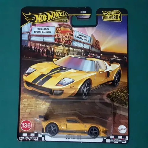 Hot Wheels Boulevard Premium 1:64 Ford GT - R$ 60,00