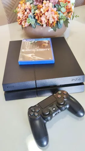 Vendo PS4 FAT ainda com lacre