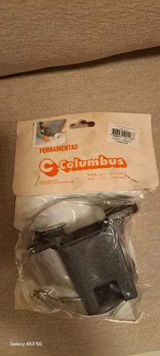 Suporte horizontal com braçadeira para furadeira