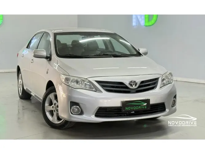 Toyota Corolla GLI 1.8 Flex 16V Aut. 2013