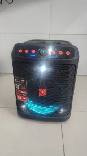Caixa de som (Cubo) com bateria de lítio