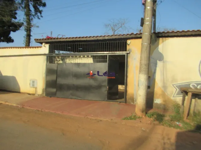 Chácara à venda em Ferraz de Vasconcelos-SP, Jardim Cambiri: 3 quartos, 1 suíte, 2 salas,