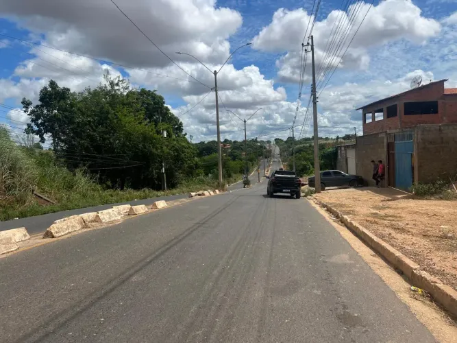 Terreno comercial á venda zona sul de Teresina medindo 26,00 x 30,00, pronto para transfer