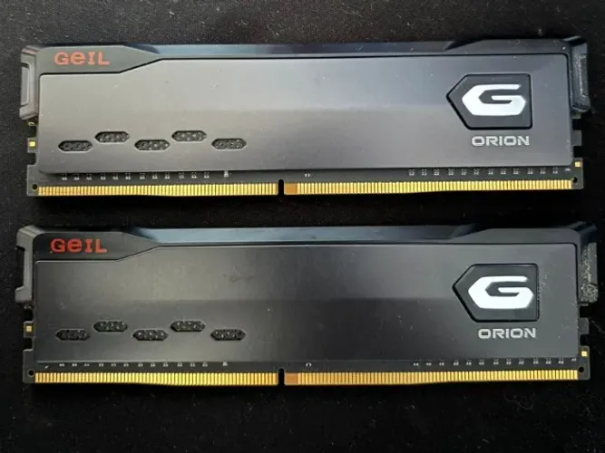 Memória RAM DDR4 Geil Orion, 16GB(2x8) 3000MHz - Excelente estado!