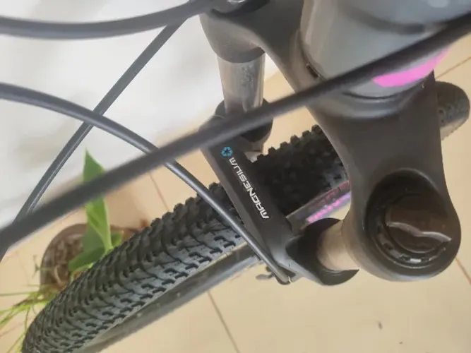 Bicicleta OGGI Big Wheel 7.0