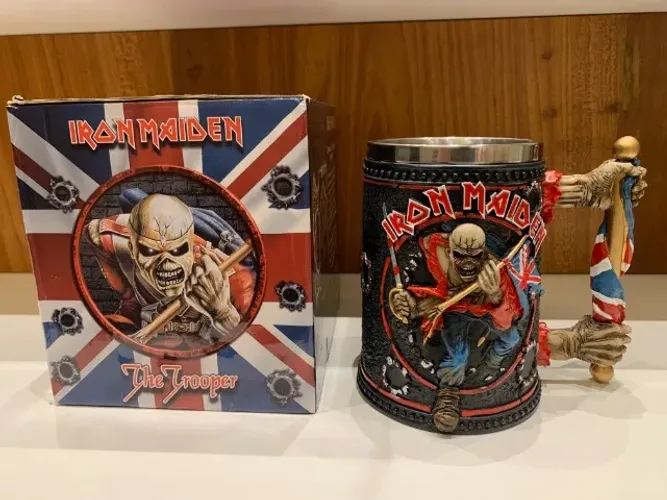 Caneca Nemesis Now Iron Maiden Eddie The Trooper - Produto Oficial Licenciado - Importado