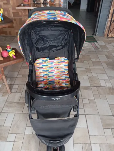 Carrinho de bebê Voyage
