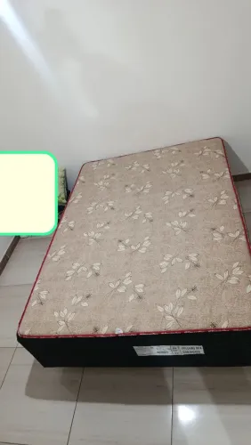 2 camas box de casal poucos meses de uso