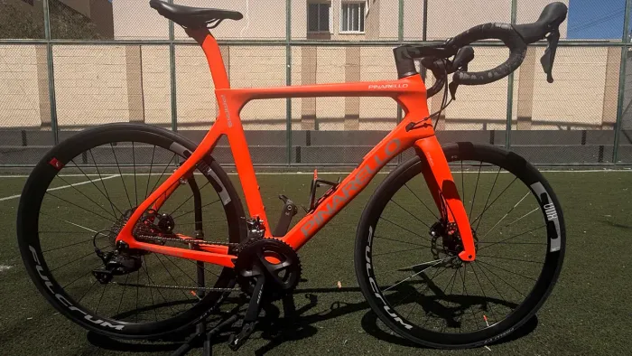 Bicicleta Speed Pinarello Paris