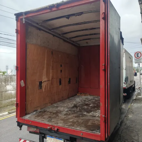 Vendo caminhão 2014