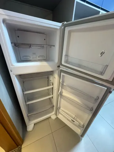 Vendo Geladeira Consul Frost Free Duplex 340L