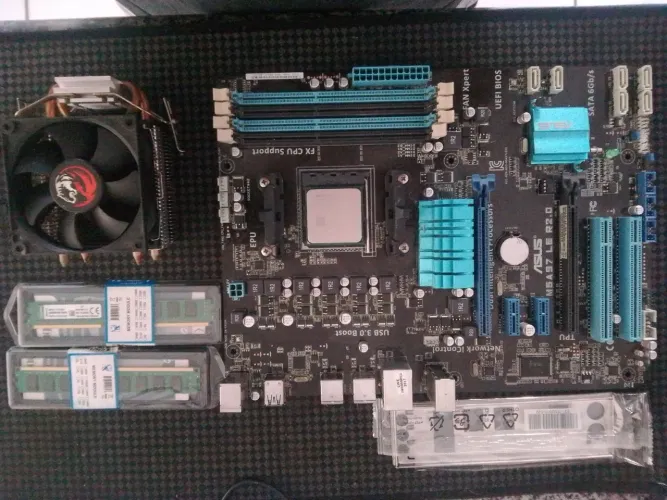 KIT AMD FX 8300 16GB RAM