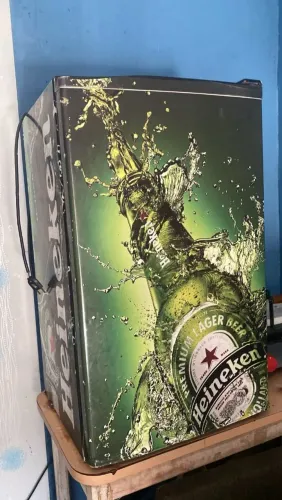 Frigobar bom gelando bastante