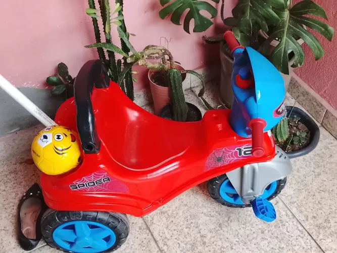 Moto homem aranha