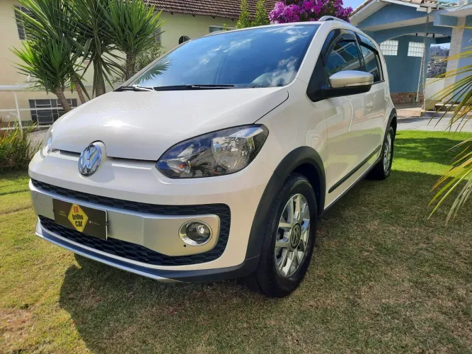 Volkswagen Up! Cross 1.0 TSI Total Flex 12V 5P 2016