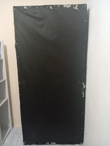 Vende-se 2 cama box de solteiro motivo pq me mudei e não cabe na casa nova 