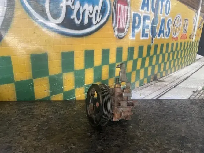 Bomba hidráulica Toyota corolla 1.8 2005