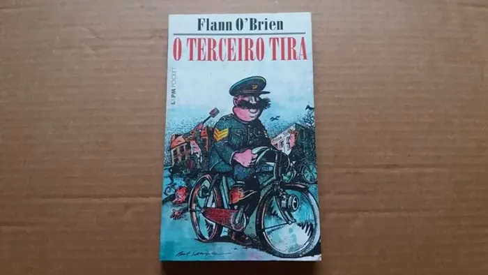 Livro - O Terceiro Tira