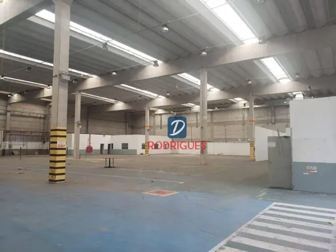 Galpão para alugar, 5320 m² por R$ 75.000,00/mês - Centro - Diadema/SP