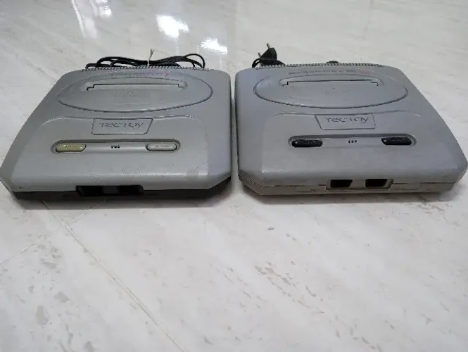 Mega Drive 3 Cinza 43 e 60 Jogos Funcionando c/falha nos encaixe controles