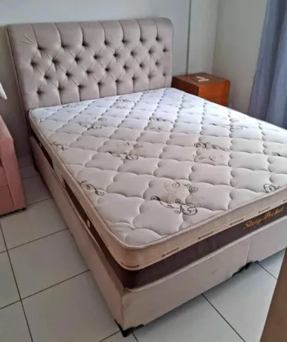Cama box colchão e suporte (queen) novo