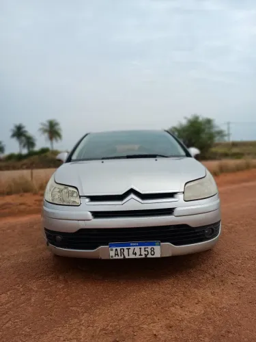 Citroen C4 GLX 2.0 Flex 16V 5P Mec. 2010