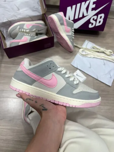 Tênis Nike Dunk Low
