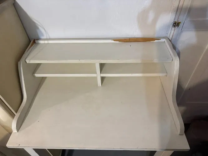 Escrivaninha branca de madeira maciça Tok&Stok