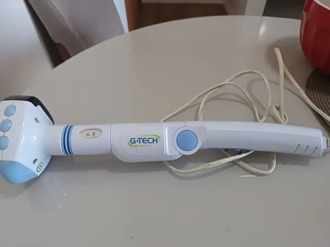 Massageador corporal G TECH, 220V