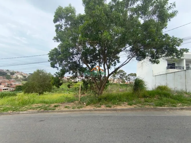 Terreno à venda em Colina de Laranjeiras - Serra/ES