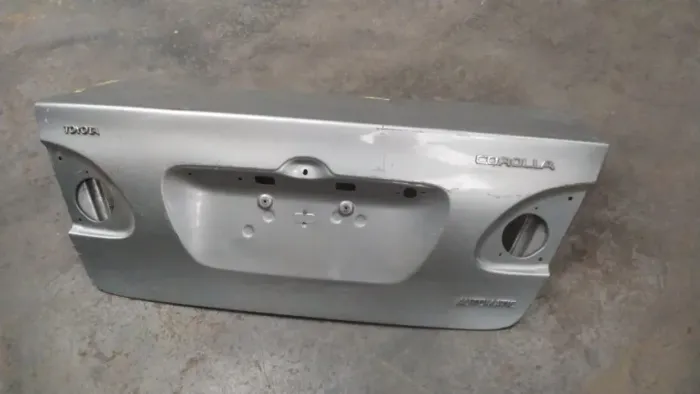 Tampa Corolla 2003 ate 2007