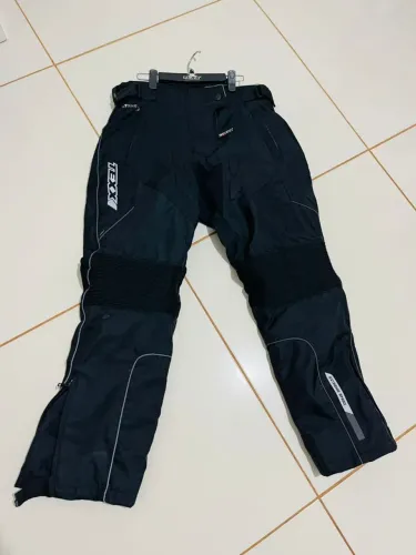 Calça de Motociclista Texx Preta (Feminina)