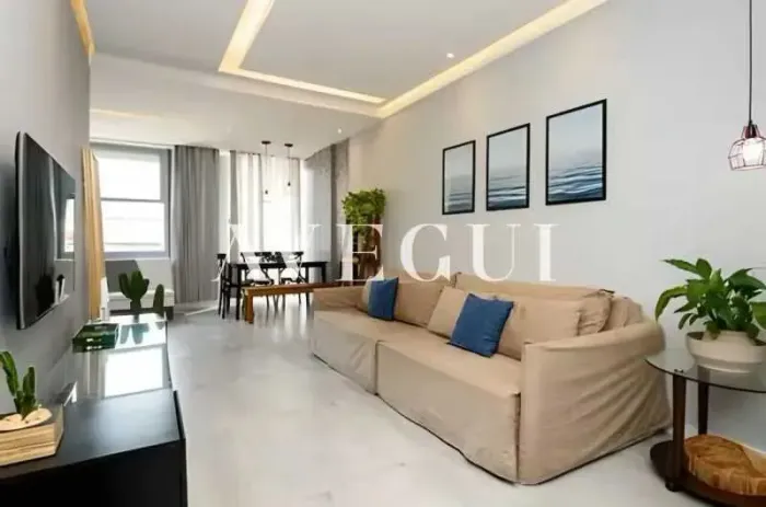 APARTAMENTO REFORMADO E SUPER BEM LOCALIZADO EM IPANEMA